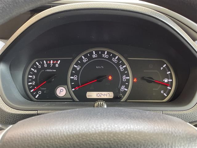 ヴォクシー2.0 X 4WD