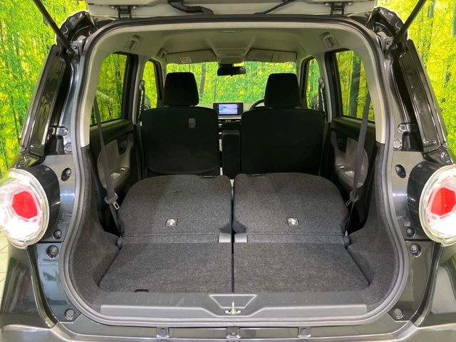 普段のお買い物や通勤、送迎等に十分な荷室スペースを確保しております。セカンドシートを倒すと、大きな荷物の積載も可能です♪