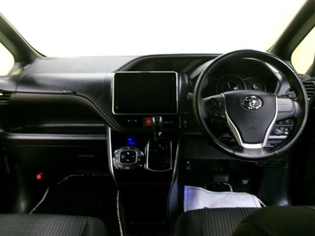 ヴォクシー2.0 ZS 煌II 4WD