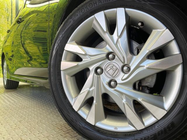 �y����16�C���`�A���~�z�C�[���z�O�ςɃ}�b�`���������A���~�z�C�[���𑕒����Ă���܂��B�e��ЊO�A���~�z�C�[����A�X�^�b�h���X�^�C�����戵�����Ă���܂��B���񂲑��k����������