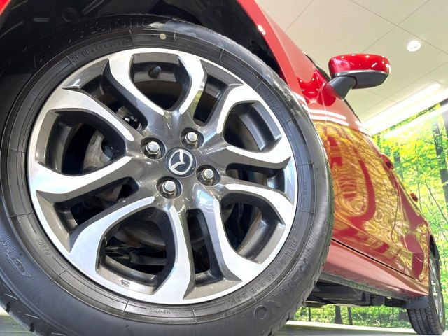 �y����16�C���`�A���~�z�C�[���z�O�ςɃ}�b�`���������A���~�z�C�[���𑕒����Ă���܂��B�e��ЊO�A���~�z�C�[����A�X�^�b�h���X�^�C�����戵�����Ă���܂��B���񂲑��k����������