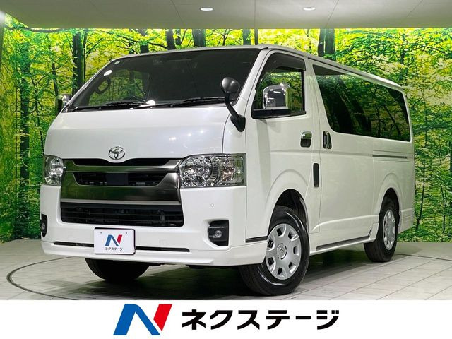ハイエースバン