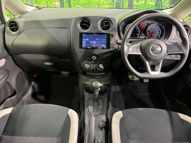 ノート1.2 X FOUR 4WD