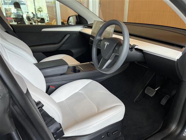 モデルYロングレンジ 4WD