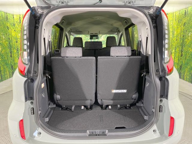普段のお買い物や通勤、送迎等に十分な荷室スペースを確保しております。セカンドシートを倒すと、大きな荷物の積載も可能です♪