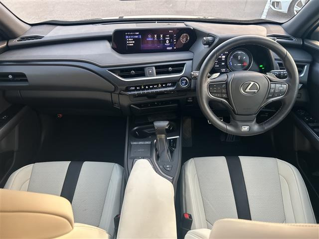UX250h Fスポーツ