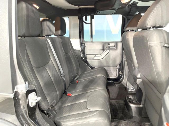 ���㕔���Ȃ��C�ɂȂ�悤�ȃL�Y�E�����ւ��蓙�A�傫�ȃ_���[�W�͂Ȃ��A�ǍD�ȏ�Ԃł��B