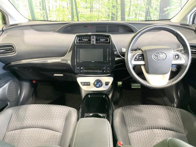 プリウス1.8 S セーフティ プラス