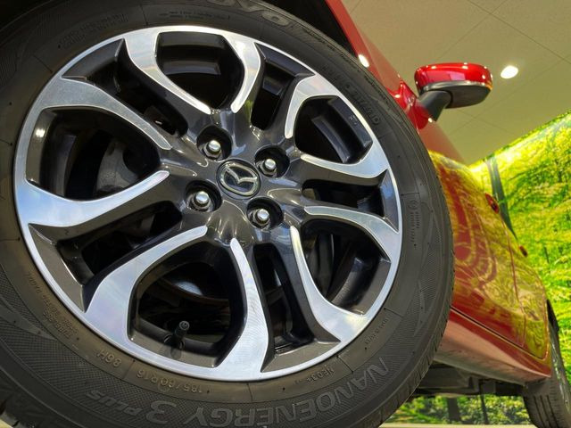 �y����16�C���`�A���~�z�C�[���z�O�ςɃ}�b�`���������A���~�z�C�[���𑕒����Ă���܂��B�e��ЊO�A���~�z�C�[����A�X�^�b�h���X�^�C�����戵�����Ă���܂��B���񂲑��k����������