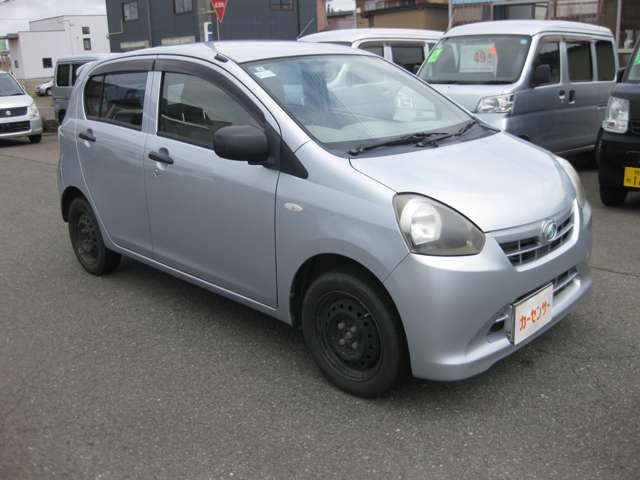 ミライースLf メモリアルエディション 4WD