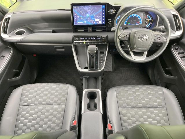 ヴォクシー1.8 ハイブリッド S-Z