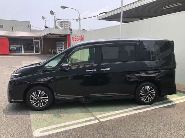 セレナ2.0 ハイウェイスターV