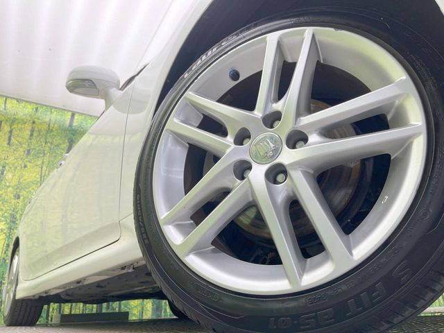 �y����18�C���`�A���~�z�C�[���z�O�ςɃ}�b�`���������A���~�z�C�[���𑕒����Ă���܂��B�e��ЊO�A���~�z�C�[����A�X�^�b�h���X�^�C�����戵�����Ă���܂��B���񂲑��k����������
