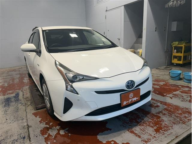 プリウス1.8 S