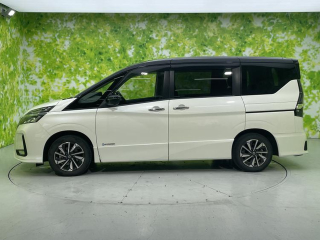 セレナ1.2 e-POWER ハイウェイスターV