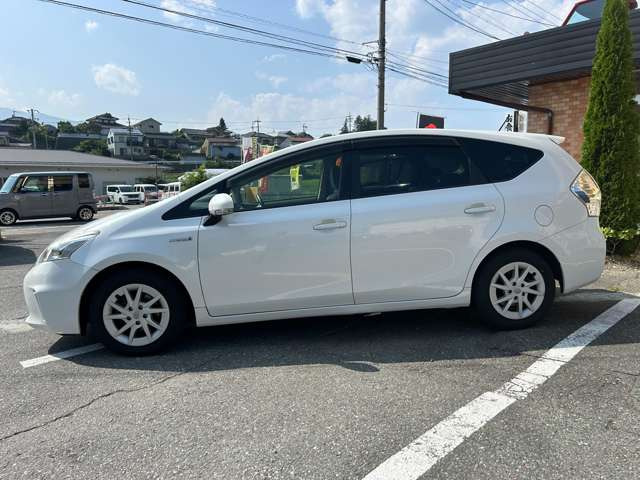 プリウスα1.8 S