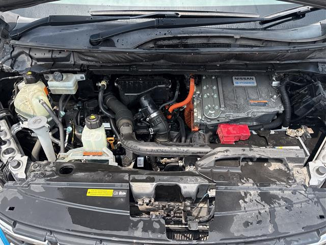 セレナ1.2 e-POWER ハイウェイスターV