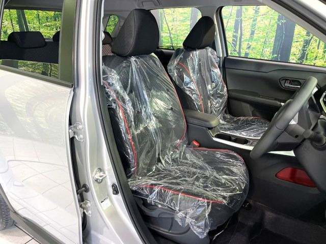 もちろん車内はキレイです♪よりクリーンな状態をキープしたいお客様には『ナノゾーンコート』がおすすめ!新型コロナウイルス対策や、除菌・消臭に効果を発揮し多くの方にご好評いただいております。