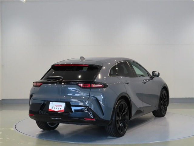 クラウンスポーツ2.5 Z E-Four 4WD