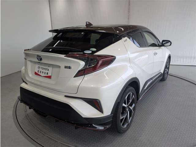 C-HRハイブリッド 1.8 G モード ブルーノ