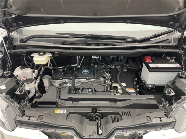 ノア1.8 ハイブリッド S-Z E-Four 4WD