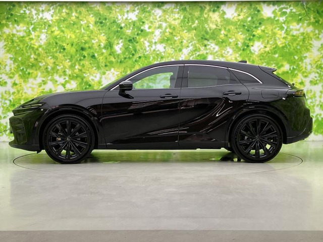 クラウンスポーツ2.5 Z E-Four 4WD