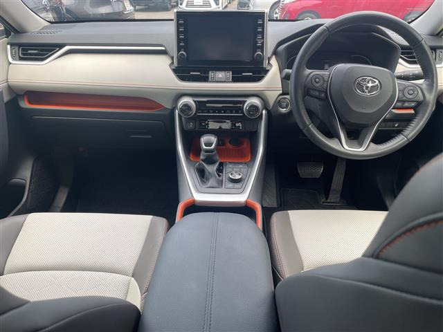 RAV42.0 アドベンチャー 4WD