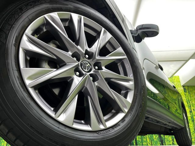 �y����19�C���`�A���~�z�C�[���z�O�ςɃ}�b�`���������A���~�z�C�[���𑕒����Ă���܂��B�e��ЊO�A���~�z�C�[����A�X�^�b�h���X�^�C�����戵�����Ă���܂��B���񂲑��k����������