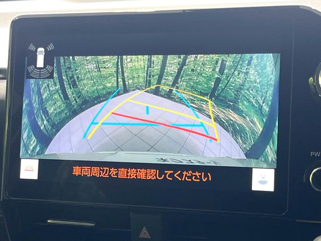 【バックカメラ】駐車時に後方がリアルタイム映像で確認できます。大型商業施設や立体駐車場での駐車時や、夜間のバック時に大活躍!運転スキルに関わらず、今や必須となった装備のひとつです!