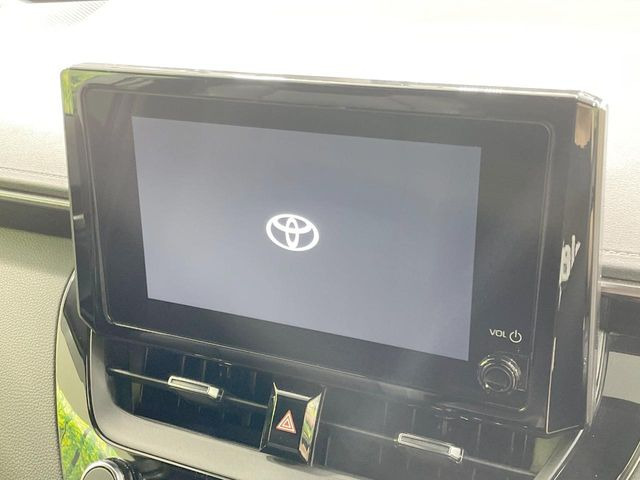 �y8�C���` �f�B�X�v���C�I�[�f�B�I�z���ʂ̃f�B�X�v���C��AppleCarPlay��AndroidAuto�����p�\�B�傫�ȉ�ʂŃX�}�z�i�r�A�v���������p���������܂���
