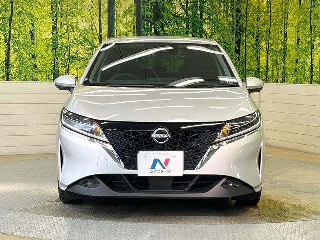 弊社では、全車『修復歴なし』のお車のみ取り扱っております。専任バイヤーによる厳選した仕入れの後、入庫後の車両チェックを行い、ネクステージが認定した高品質な中古車をご提供しております。