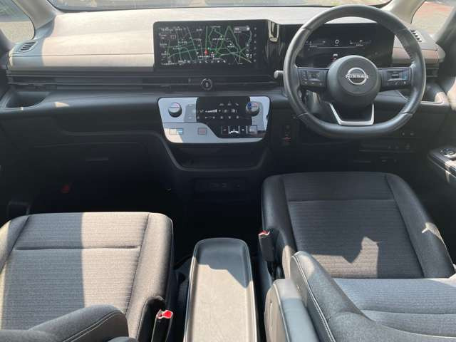 セレナ1.4 e-POWER ハイウェイスターV