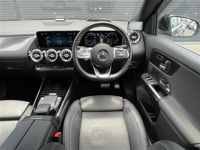 GLAクラスGLA200d 4マチック AMGライン 4WD