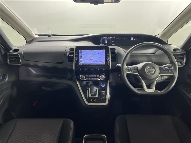セレナ1.2 e-POWER ハイウェイスターV