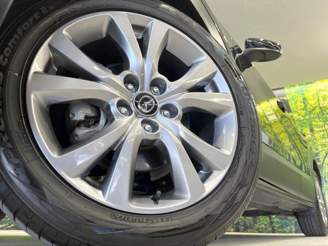 �y����18�C���`�A���~�z�C�[���z�O�ςɃ}�b�`���������A���~�z�C�[���𑕒����Ă���܂��B�e��ЊO�A���~�z�C�[����A�X�^�b�h���X�^�C�����戵�����Ă���܂��B���񂲑��k����������