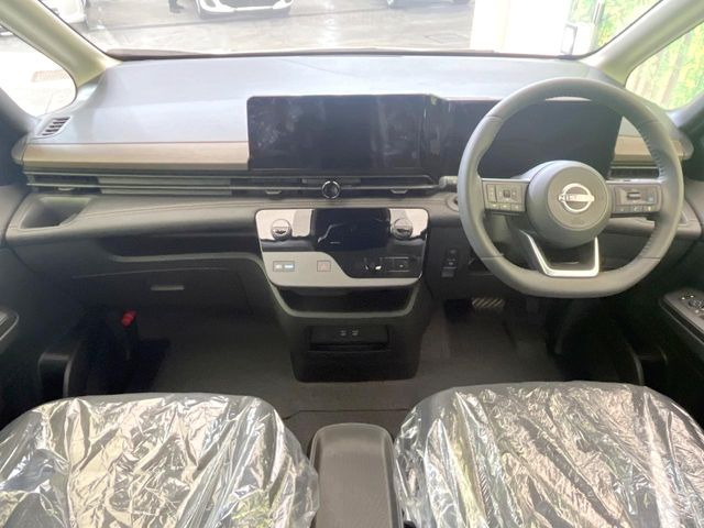 セレナ1.4 e-POWER ハイウェイスターV