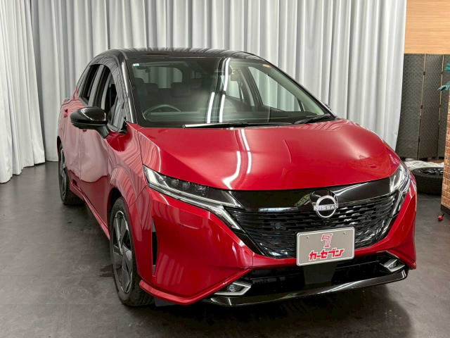 ノートオーラ1.2 G FOUR レザーエディション 4WD