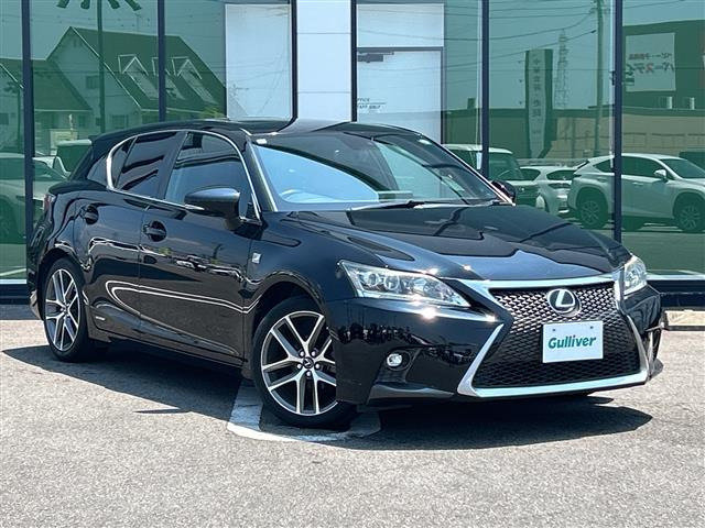 CT200h Fスポーツ