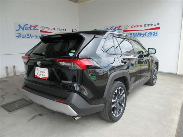 RAV42.0 アドベンチャー 4WD