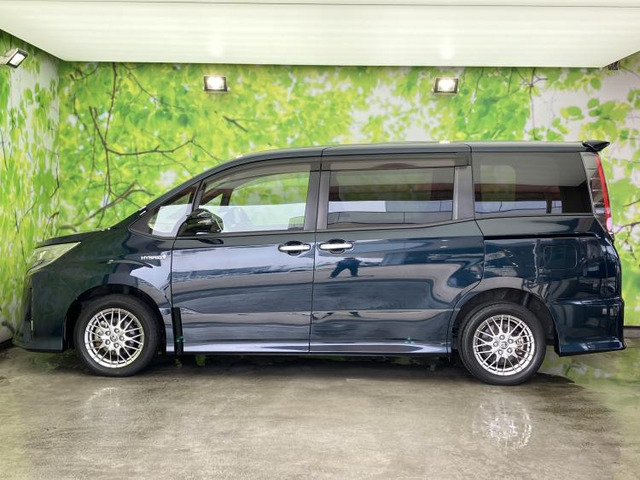 ノア1.8 ハイブリッド Si W×B II
