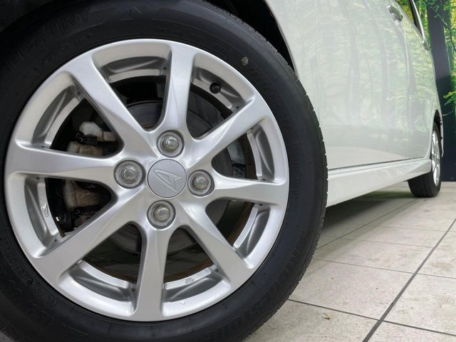 �y����14�C���`�A���~�z�C�[���z�O�ςɃ}�b�`���������A���~�z�C�[���𑕒����Ă���܂��B�e��ЊO�A���~�z�C�[����A�X�^�b�h���X�^�C�����戵�����Ă���܂��B���񂲑��k����������