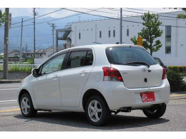 ヴィッツ1.3 F リミテッドII 4WD