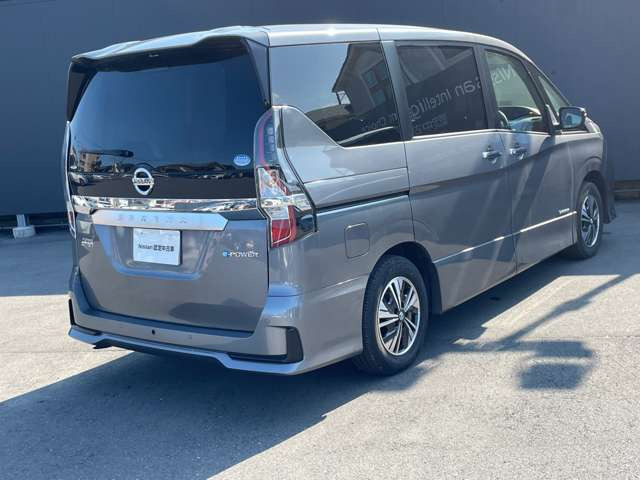 セレナ1.2 e-POWER ハイウェイスターV