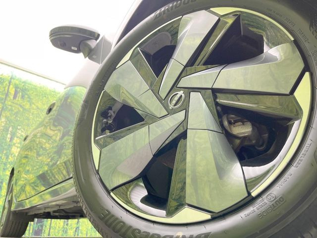 �y����17�C���`�A���~�z�C�[���z�O�ςɃ}�b�`���������A���~�z�C�[���𑕒����Ă���܂��B�e��ЊO�A���~�z�C�[����A�X�^�b�h���X�^�C�����戵�����Ă���܂��B���񂲑��k����������
