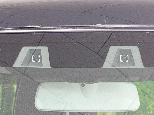 【スズキ セーフティサポート】走行中に前方の車両等を認識し、衝突しそうな時は警報とブレーキで衝突回避と被害軽減をアシスト。より安全にドライブをお楽しみいただけます。