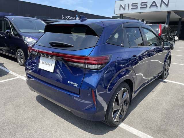 ノートオーラ1.2 G FOUR レザーエディション 4WD