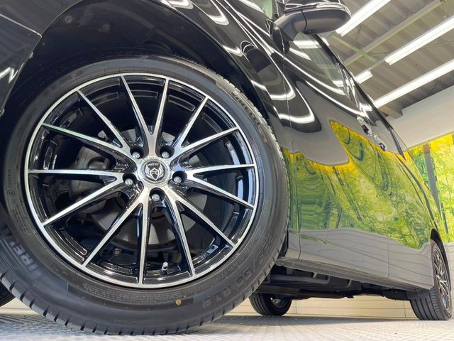 �y18�C���`�A���~�z�C�[���z�O�ςɃ}�b�`�����A���~�z�C�[���𑕒����Ă���܂��B�e��A���~�z�C�[����A�X�^�b�h���X�^�C�����戵�����Ă���܂��B���񂲑��k����������