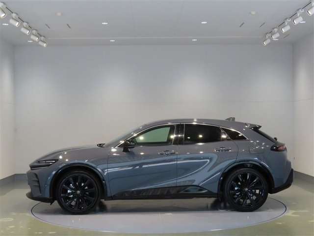 クラウンスポーツ2.5 Z E-Four 4WD