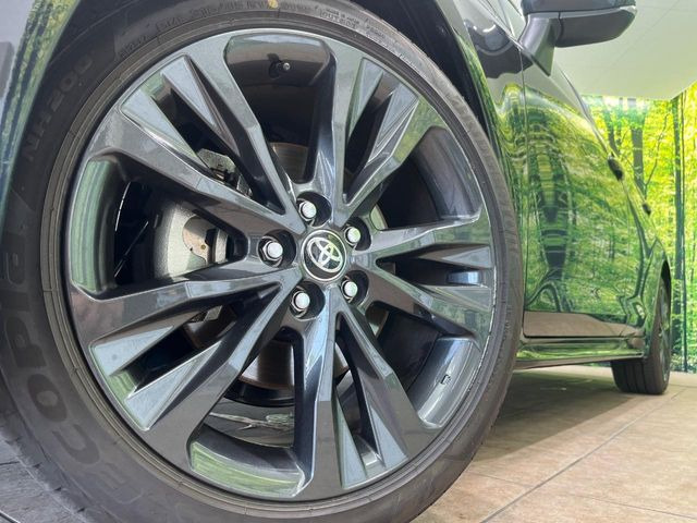 �y����17�C���`�A���~�z�C�[���z�O�ςɃ}�b�`���������A���~�z�C�[���𑕒����Ă���܂��B�e��ЊO�A���~�z�C�[����A�X�^�b�h���X�^�C�����戵�����Ă���܂��B���񂲑��k����������
