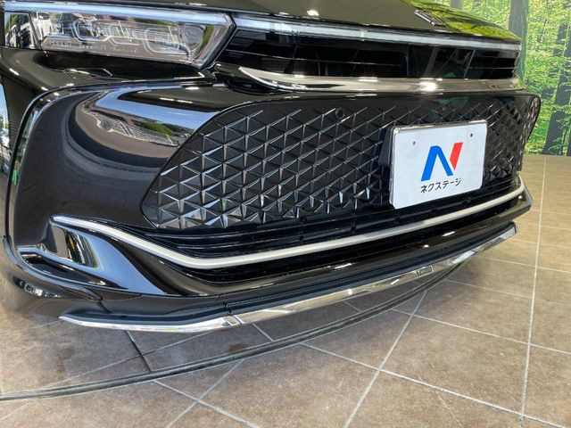 クラウンクロスオーバー2.5 G アドバンスト レザー パッケージ E-Four 4WD
